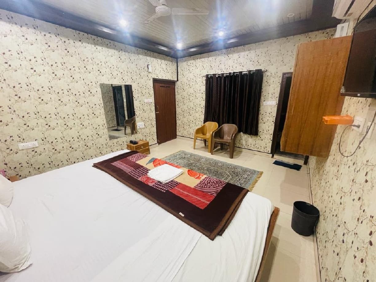 3 Bedroom Family Suite - Image 4